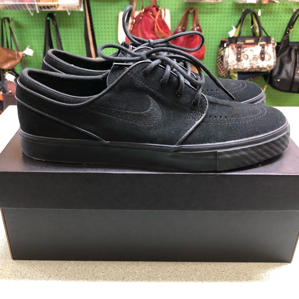 NIB Stefan Janoski Nike Skateboarding Shoes